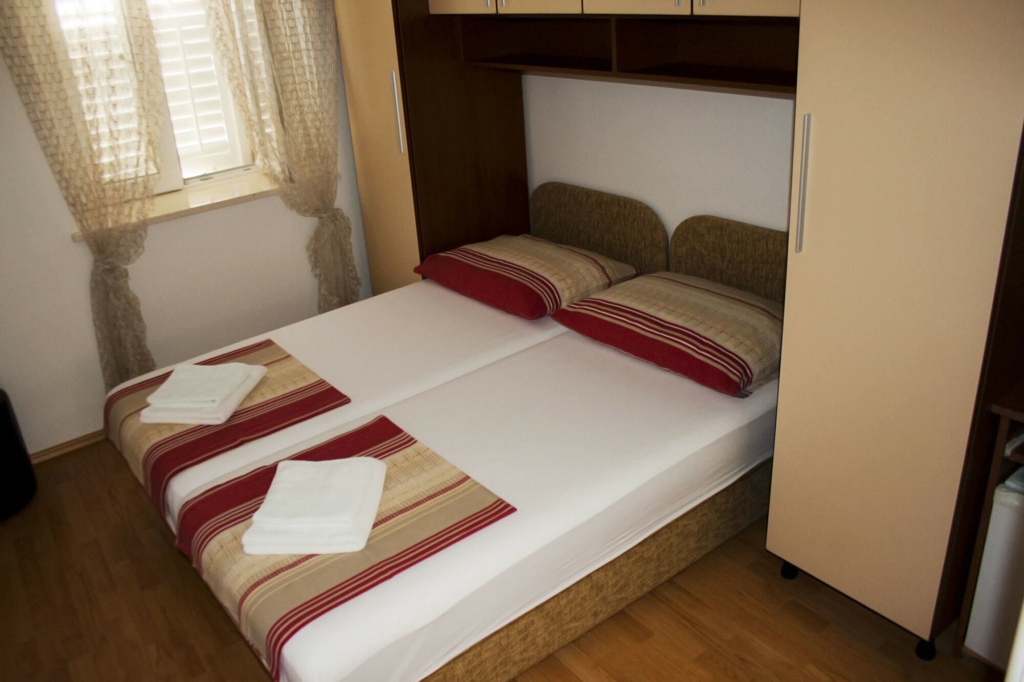 Guest House Korunic كورتْشولا المظهر الخارجي الصورة
